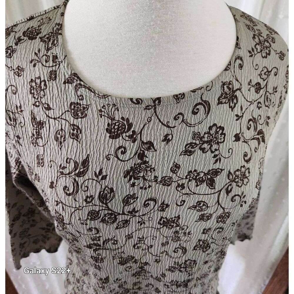 Croft & Barrow dressy Gray-Green top with brown floral pattern 3/4 sleeves Sz M - Picture 2 of 8